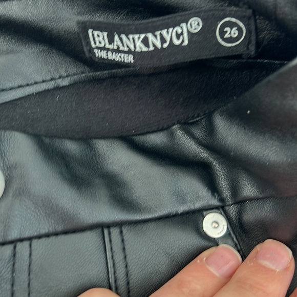 BLANK NYC: BAXTER RIBCAGE PANT - LEATHER - Picture 4 of 4